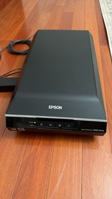 Epson Perfection V600 Photo Document Scanner with Power Cable USB Cable