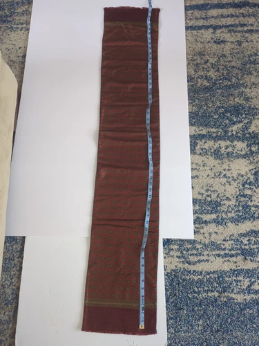Rare écharpe classique luxueuse vintage Christian Dior en soie bordeaux et or