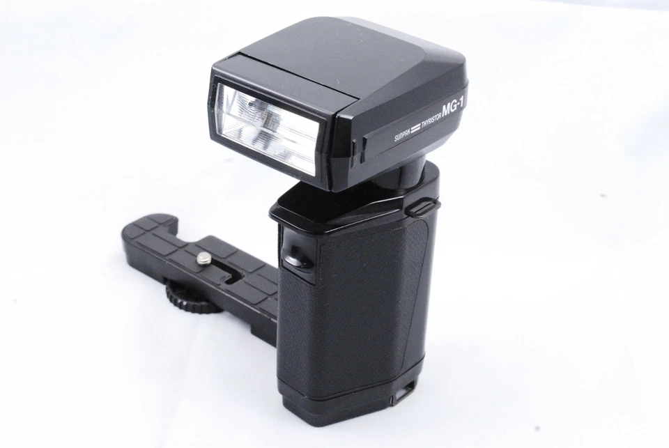 Tested【N.Mint】SUNPAK THYRISTOR auto MG-1 flash speedlight w/SYC-01 sync cord - image 3 of 4