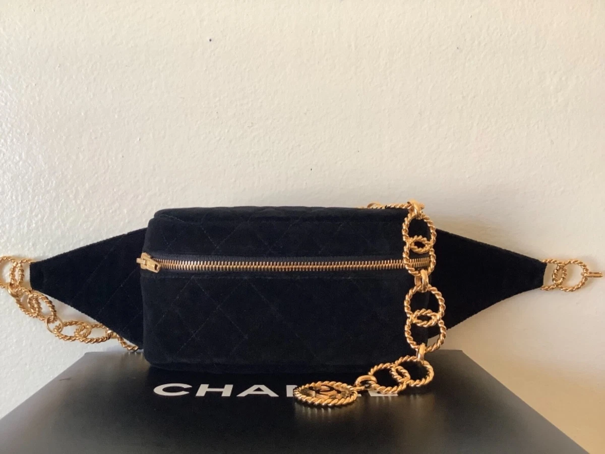 Chanel Pre-owned 1995 Velvet Diamond Quilted Belt Bag - Black