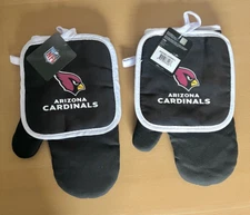 Lot of 2 NFL Football Arizona Cardinals Oven Mitt & Pot Holder Set