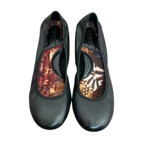 Born Black Ballet Flats Womans Size 8.5 Wide Leather Slip on Classic Round Toe