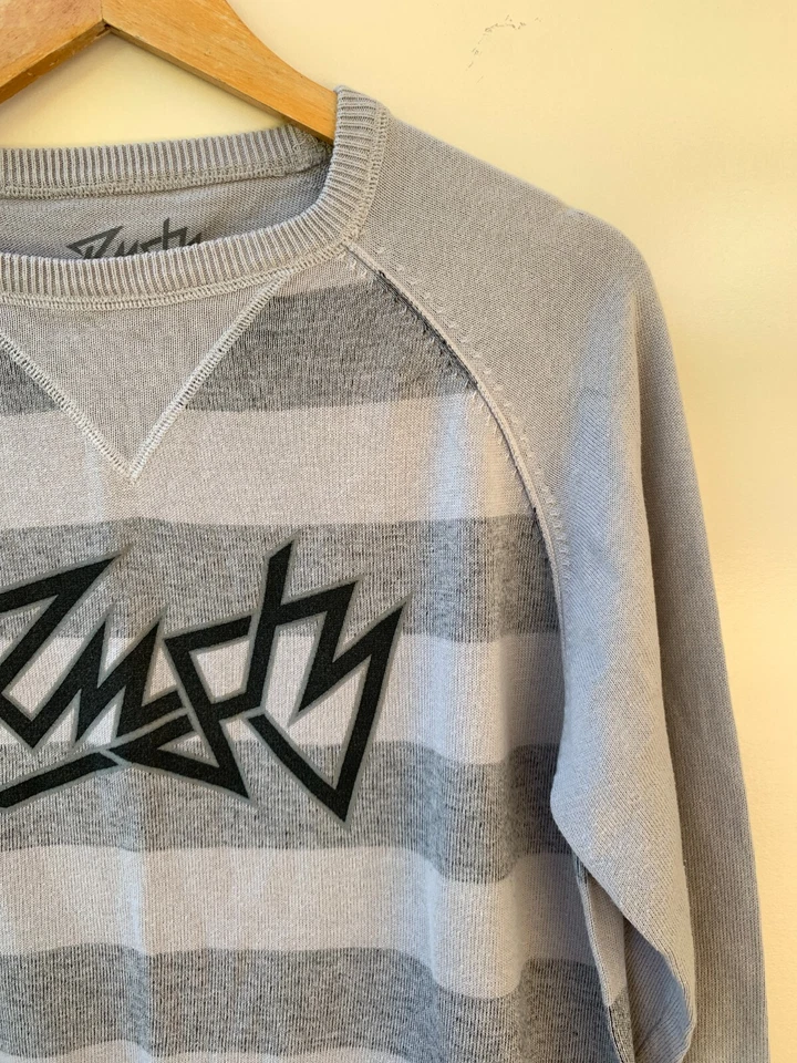 Rusty Size XL Mens Original 90s Lightweight Pullover Jumper Grey Stripe - Image 4 of 4