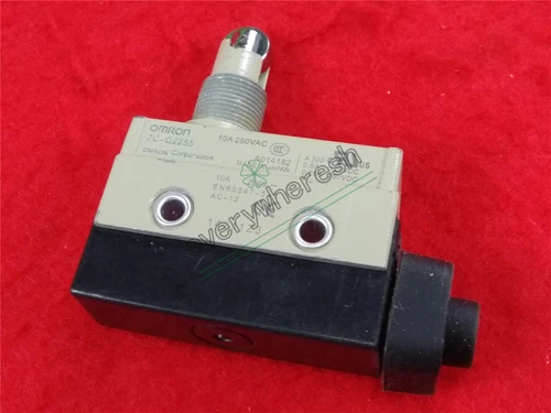 1PC New Omron ZC-Q2255 Limit Switch