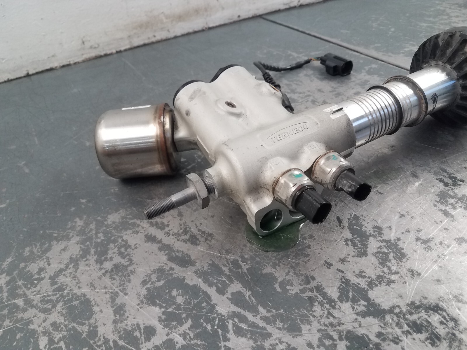 2021 McLaren 765LT Left Rear Shock Strut - *  #5537 C7