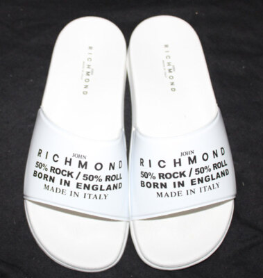 G) BADESCHUHE BADESCHLAPPEN DESIGNER  WEISS 4410 B GOMMA  JOHN RICHMOND Gr. 42
