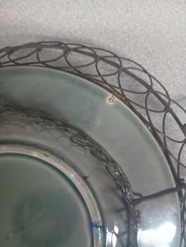 Victorian Wired Basket Villeroy & Boch Majolica Grape Tree Plate (7 in) - Picture 7 of 9