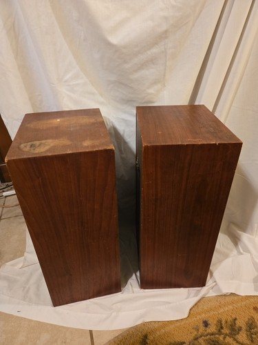 Pioneer CS-33 Vintage Speakers Walnut Cabinets - Picture 10 of 12