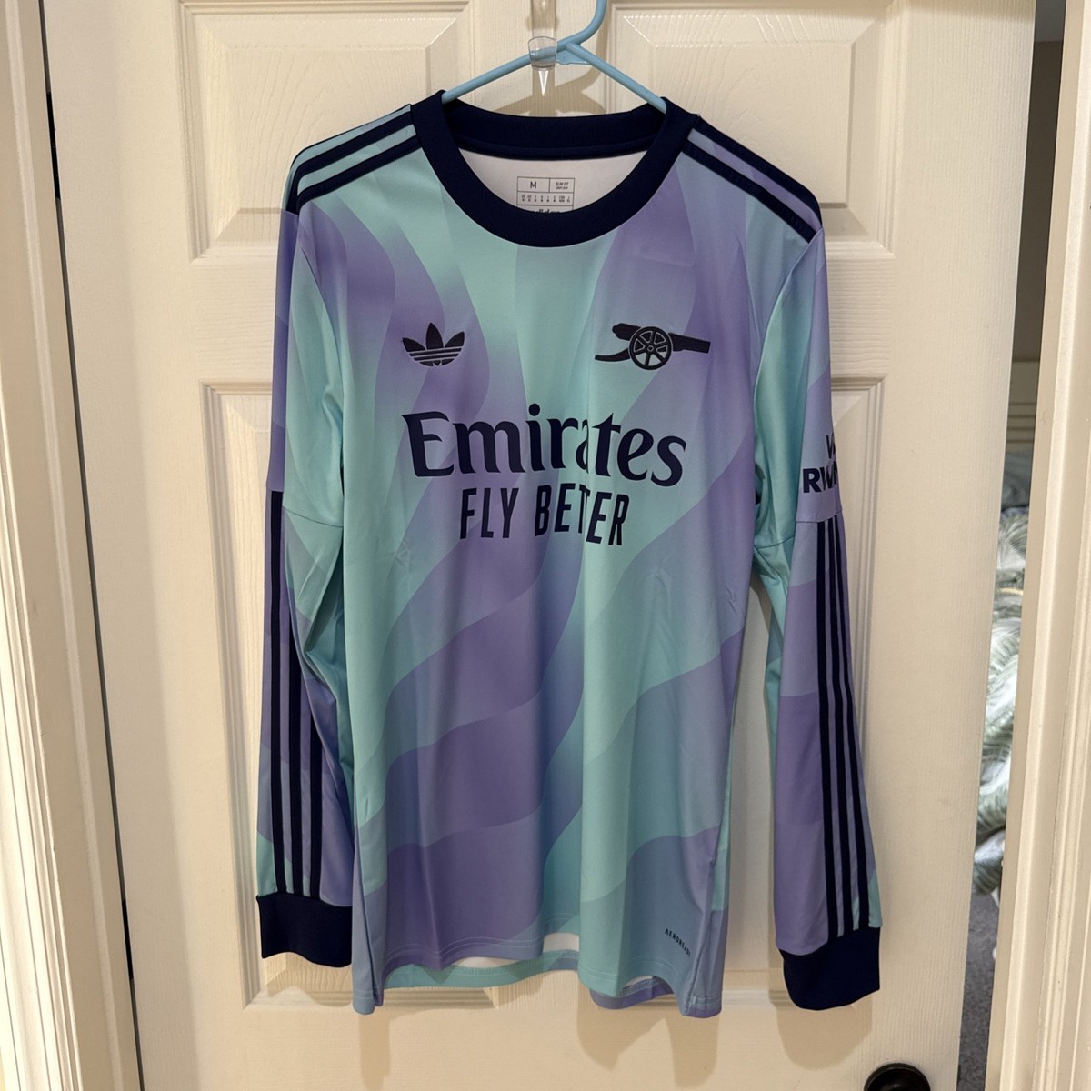 adidas Arsenal Mサイズ シャツ Amazon.co.jp: adidas Men's Soccer Arsenal 22/23 Home Jersey