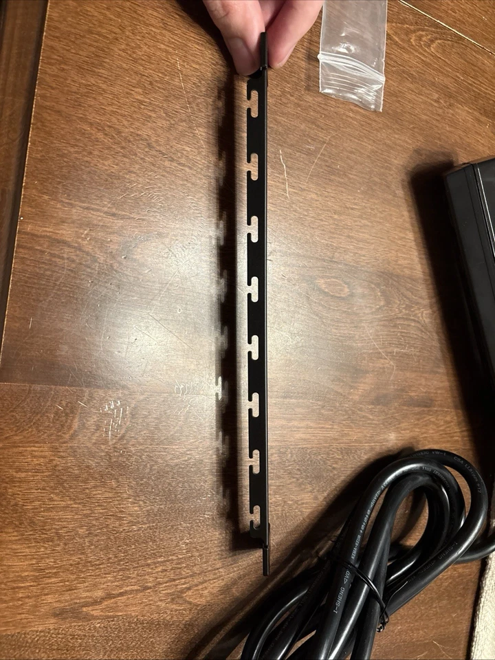 HP Modular PDU extension bar P/N: 411273-001 - Image 3 of 4