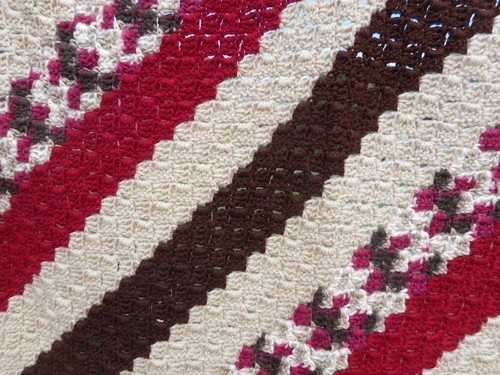 Beige Brown Dark Raspberry lap blanket throw afghan handmade - Picture 5 of 6