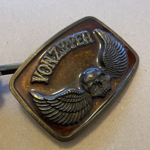 Von Zipper Winged Skull Belt Buckle Maroon Enamel Motorcycle Biker Chopper - Picture 4 of 4