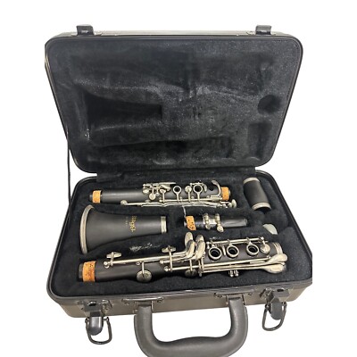 Stagg Clarinet Instrument W Case WS-CL210 Bb ABS needs new pads