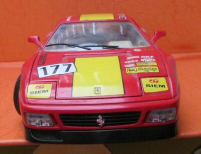 Red Ferrari Evoluzione 348tb 1989 , scale 1: 18, Burago