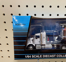 CAMIÓN 1/64 DCP CWT blanco/Chm Kenworth T800 38" cama solamente