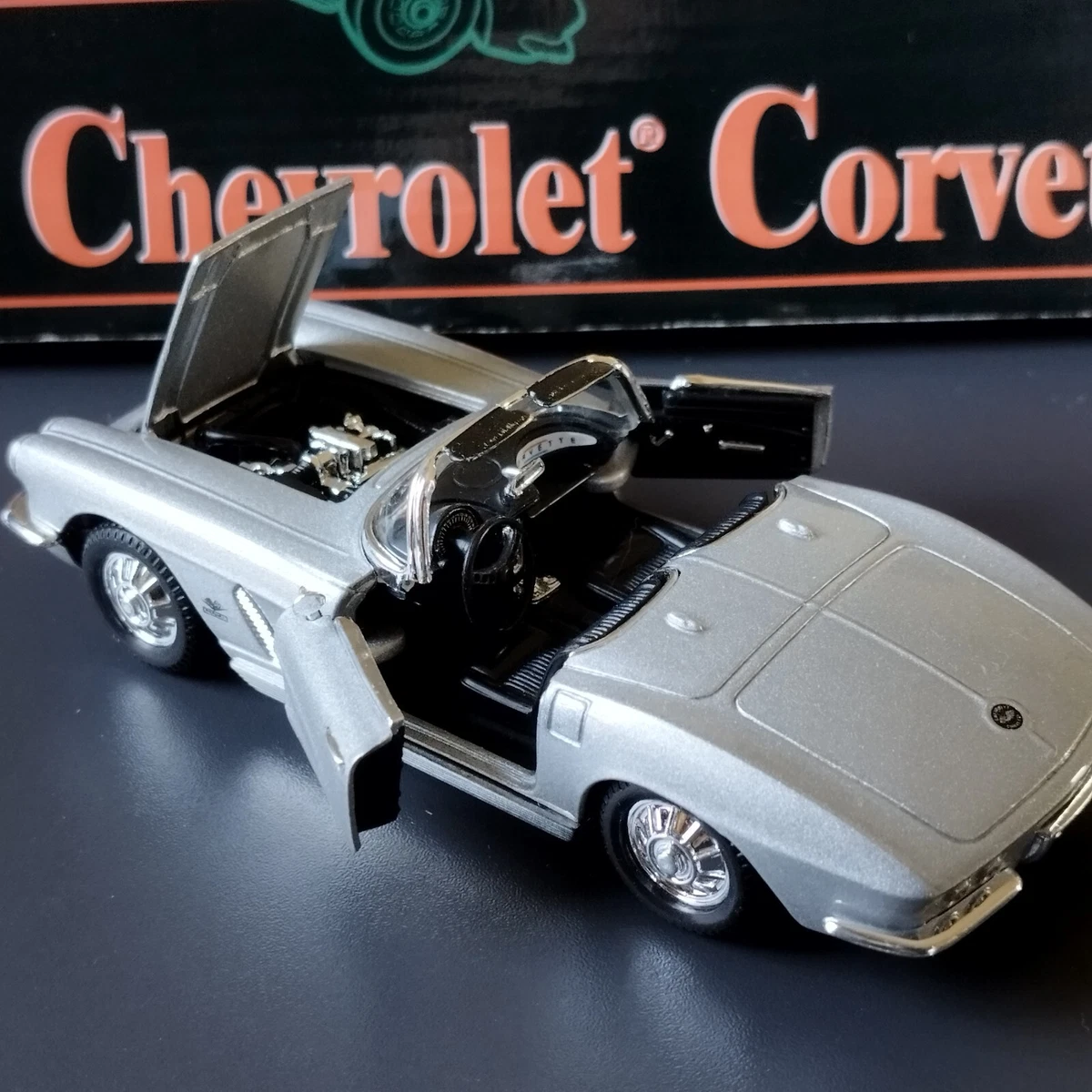 Solido SS 5730 1:32. 14 cm long. Silver. box. eBay コルベット SS 5730
