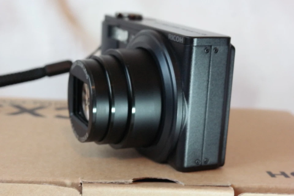 Ricoh CX3 Digital camera - Image 4 of 4