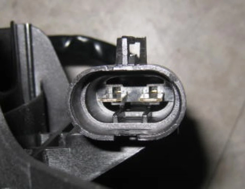 Conjunto duplo de ventilador de refrigeração radiador e condensador para 12-19 Fiat 500 tipo 1 - Imagem 3 de 4