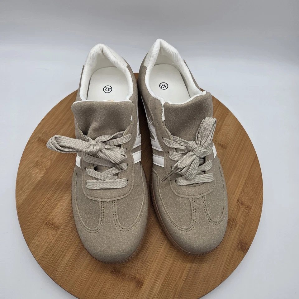 Woman's Walking Tennis Shoes Brown Tan w Stripes Size 10.5 up to 11 - Image 2 of 4