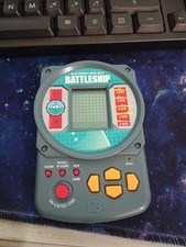 Vintage 1995 Milton Bradley Battleship Electronic Hand Held Game Computer 90s