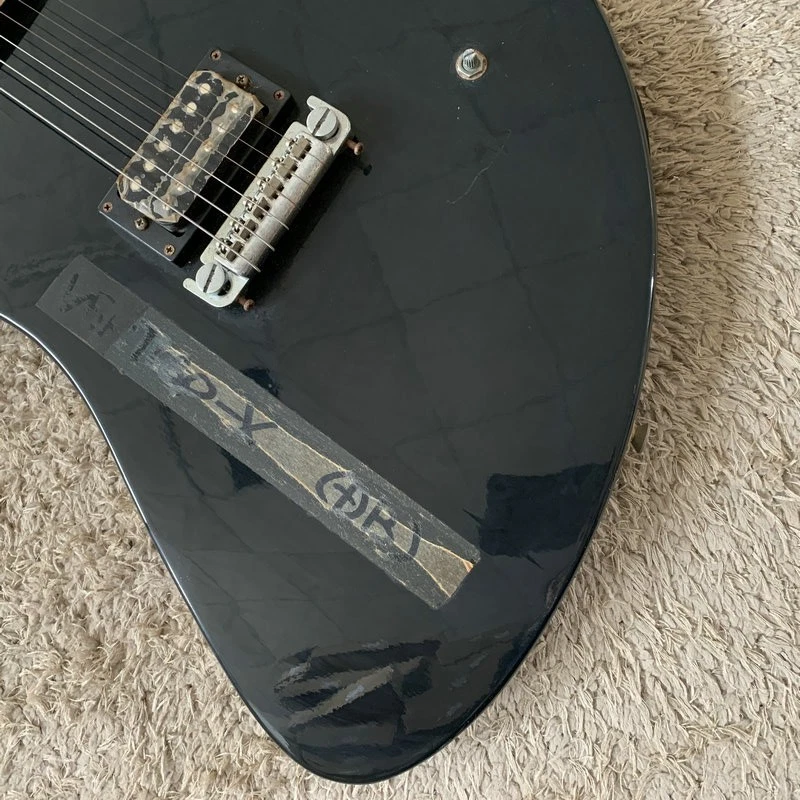 Fernandes Black Guitar, Solid Basswood Body, Maple Neck, Rosewood Fingerboard - Изображение 4 из 4