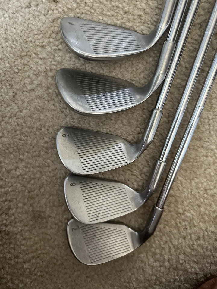 🔥PING EYE 2+ IRONS 3-PW-SW GREEN 🟢 DOT - PING GRIPS - GREAT SHAPE🔥 - Image 4 of 4