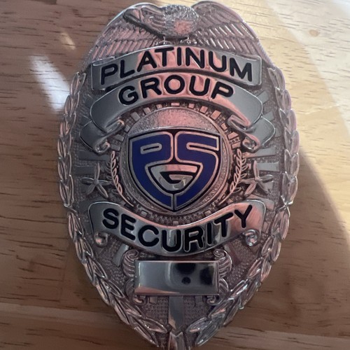 Spilla di sicurezza gruppo vintage  - Foto 1 di 11