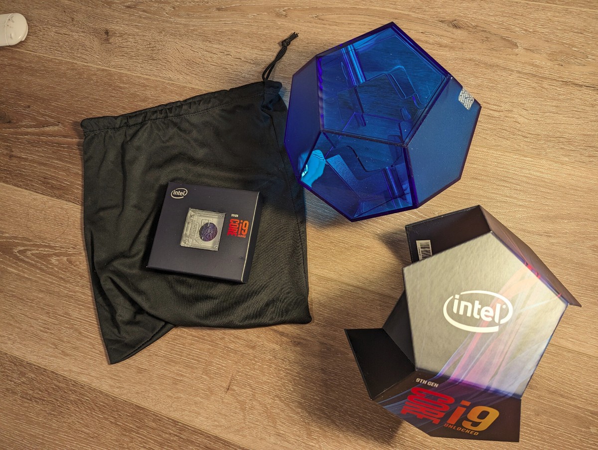 Intel Core i9-9900K Processor BLUE CUBE CASE ONLY 9th Intel Core i9-9900K Processor BLUE CUBE CASE ONLY 9th