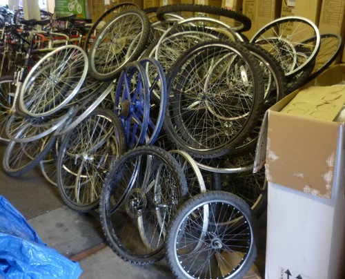 JOB LOT OF CYCLE WHEELS (APPROX 80) - Picture 2 of 2