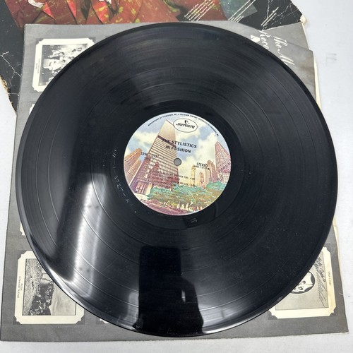 The STYLISTICS, In Fashion USA Old Stock LP - Picture 4 of 5