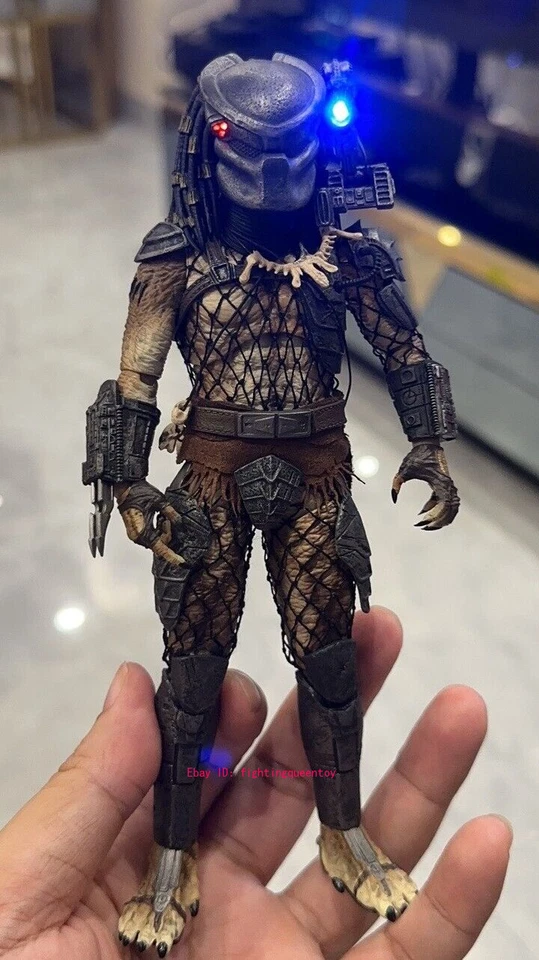 Figura de acción MEZCO TOYZ Predator Deluxe Edition ONE:12 EN STOCK Foto 3 de 4
