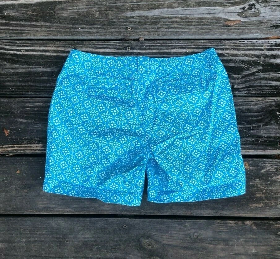 Floral Patterned Turquoise Old Navy Bermuda Short Shorts with Pockets Women s