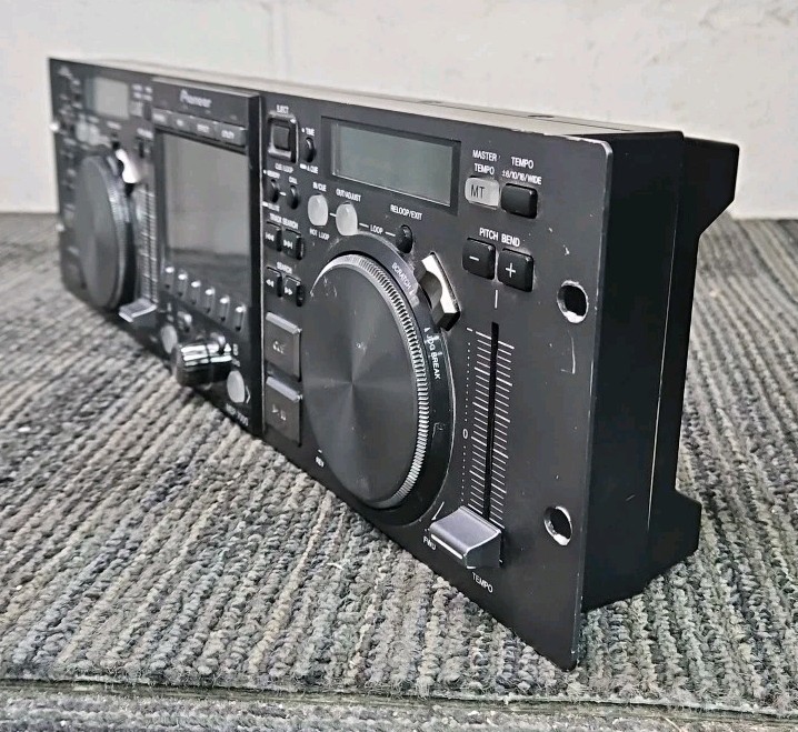 Pioneer CU-V170 Control Unit & Pioneer MEP-7000 Multi