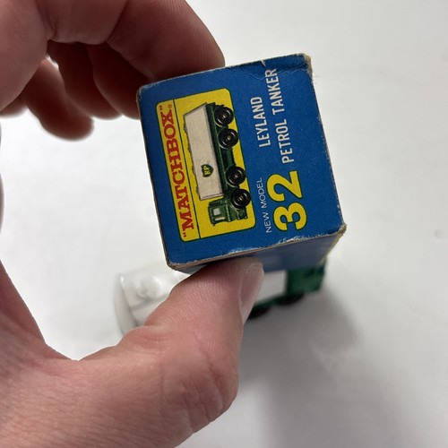 Matchbox Lesney Leyland BP Petrol Tanker #32 Original Partial Box 1968 - Picture 8 of 24