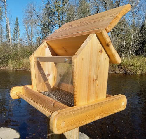 14 Inch Post Mount Cedar Wood Bird Feeder With Screen Bottom - Picture 6 of 7