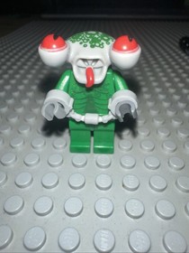 LEGO Space Minifigure Police Alien Squidman 5969  SP092 (Genuine)