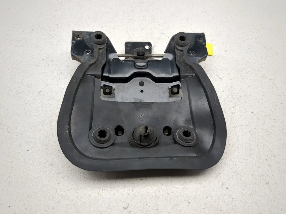 05-09 Suzuki Boulevard C50 VL800 Marco de matrícula Etiqueta Soporte de montaje Foto 2 de 4