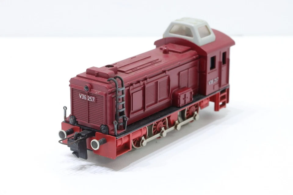 H0 Trix Express V36 257 Diesellok analog DC N82 - Bild 3 von 4