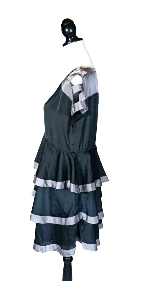 Vestido GO International para mujer 11 negro plateado cóctel con volantes en capas fiesta Foto 4 de 4