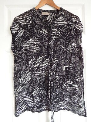 Label Lab schwarz & weiß Muster kragenlose Knopf ärmellose Bluse Gr. 10