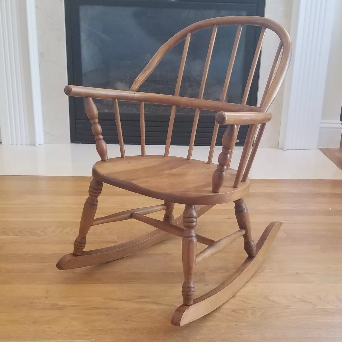 Vintage Antique Childs Bow Back Spindle Back Windsor Wood Rocking Chair