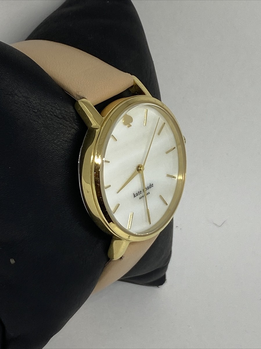 Kate Spade New York Metro 0073 Women Beige Leather Analog Dial Wrist Watch VK106 Kate Spade New York Metro 0073 Women Beige Leather Analog  main image 2