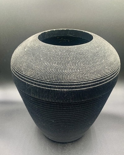 Flute Chicago Corrugated Paper Large Vase Black 1980s - Picture 2 of 7