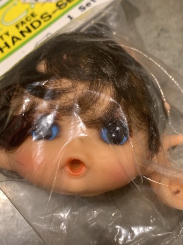 Vintage Fibre-Craft #7543 Doll Head and Hands 2 5/8" Brown Hair - Picture 3 of 3
