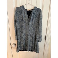 Tory Burch Snake Print 100% Silk Georgette Dress Blue Lined Pleated Size 8