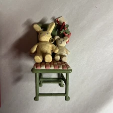 FLAVIA COLLECTIBLE ORNAMENT - APPLAUSE NIB