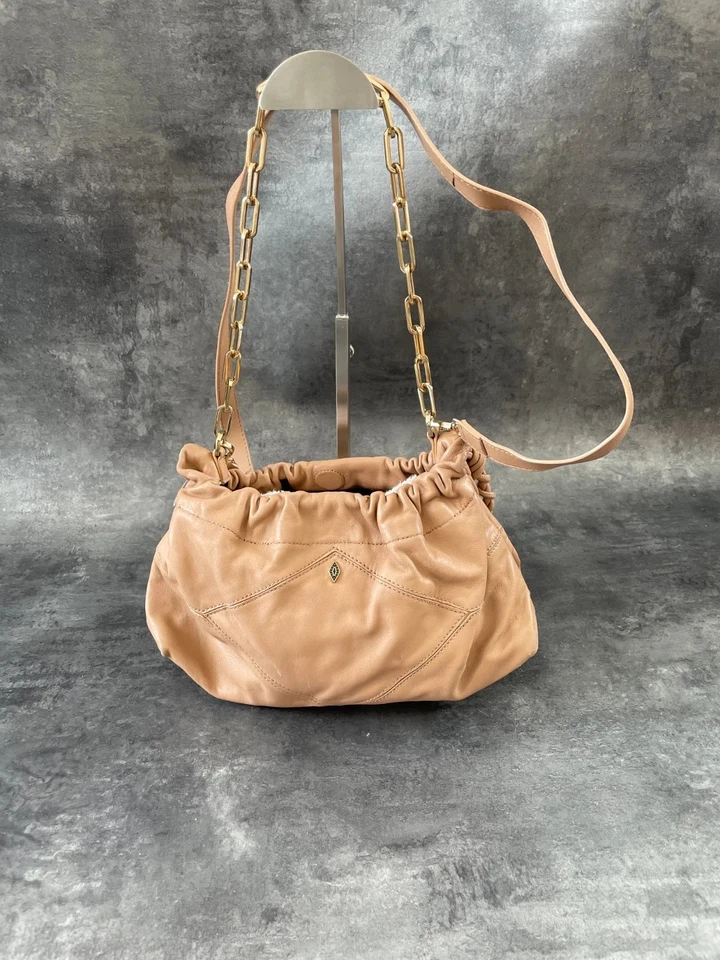 Sac à main Ba&sh June cuir camel Chaîne dorée bandoulière baguette - Photo 1/4