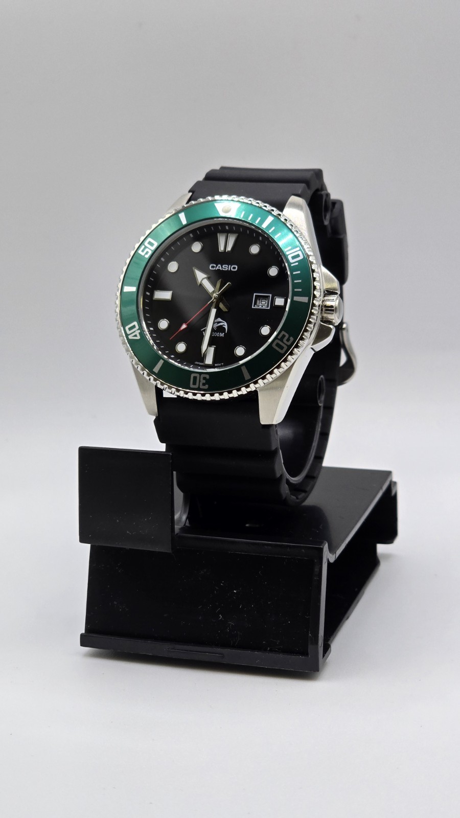 Casio Duro Dive Watch MDV106B-1A3 Black Resin Strap 200m WR Date Green Bezel