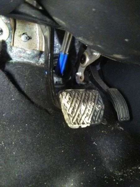 2018 Nissan Murano Gas Brake Pedals 3.5 Liter Automatic, AWD - Image 2 of 4