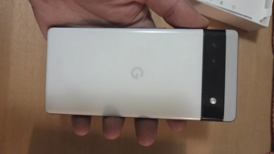 Google pixel 6a con GrapheneOS - 128GB - Grigio - Immagine 2 di 4